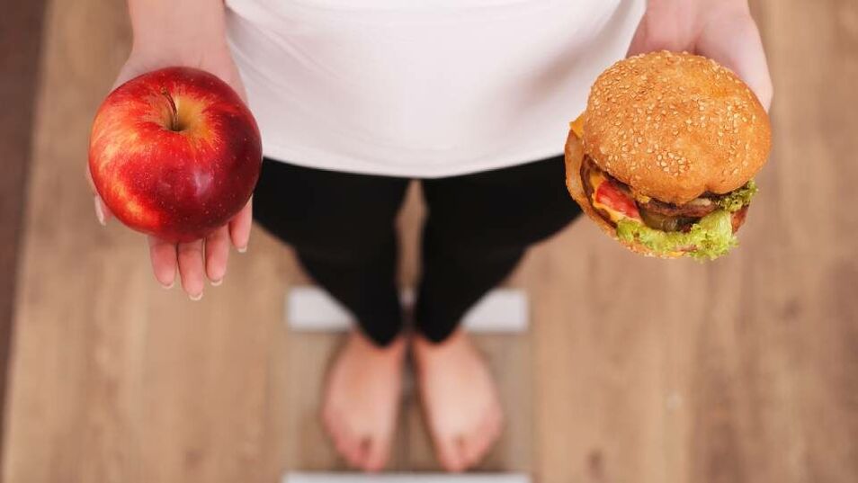 Un modo per perdere peso velocemente è cambiare la dieta. 